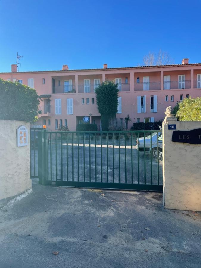 Superbe Emplacement , Terrasse Et Parking! Saint-Tropez Exterior foto