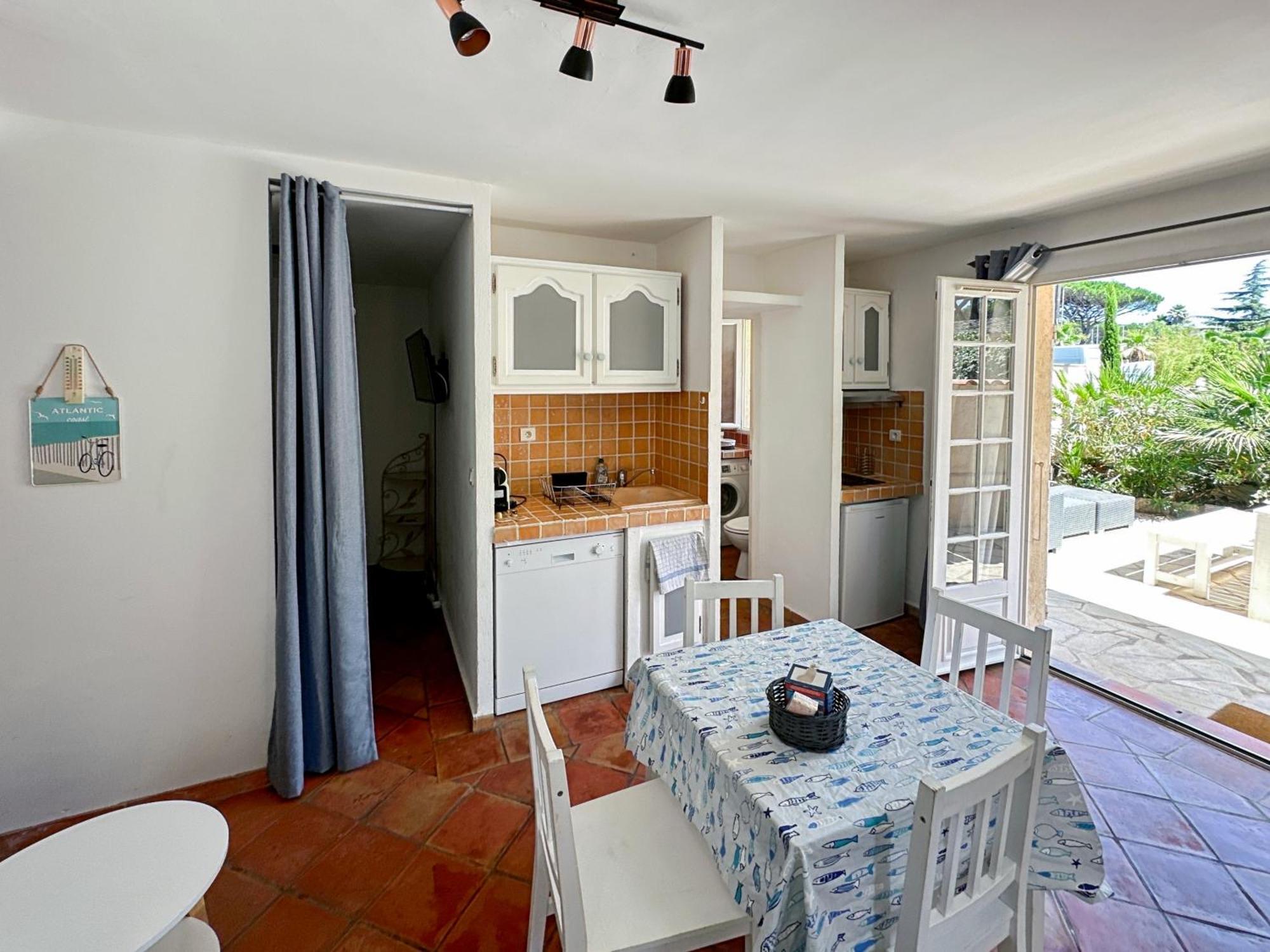Superbe Emplacement , Terrasse Et Parking! Saint-Tropez Exterior foto